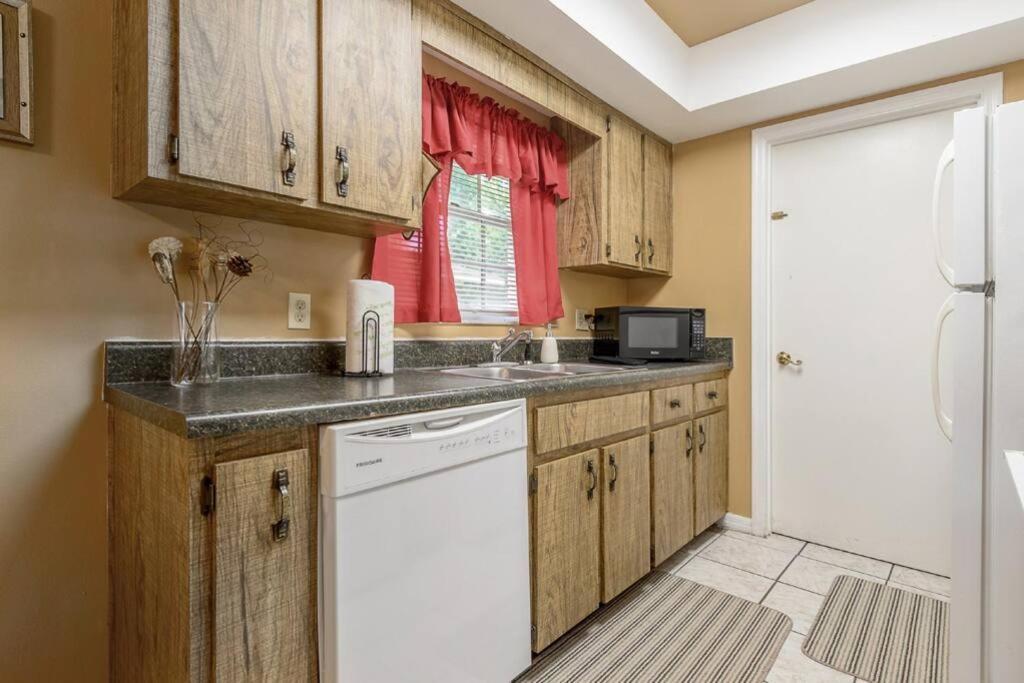 شقة Glendale Getaway Prime Brandon Location المظهر الخارجي الصورة